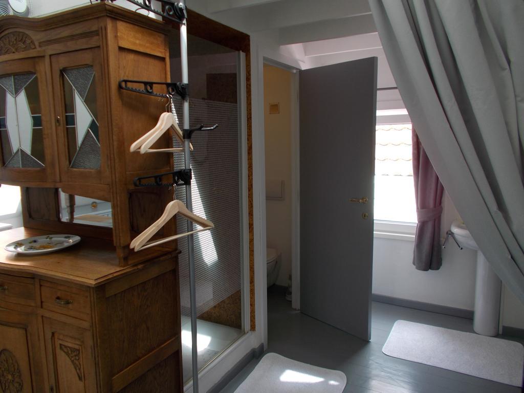 B&B Gray Bruges Bilik gambar